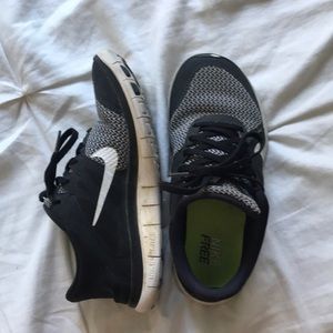 Nike 4.0 running shoes